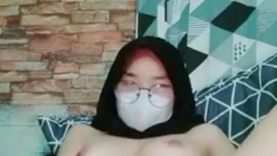 Bokep Indo ABG SMA Jilbaber Chindo Colmek