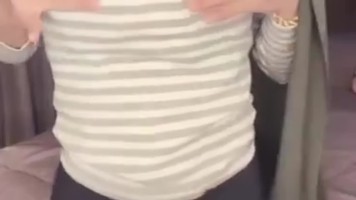 Bokep Jilbab – Desahan Awek Hijab Little Woman Live Private Instagram