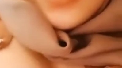 Bokep Indo Tante Jilbab Pamer Tetek Toge