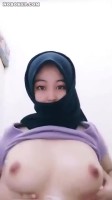 Bokep Indo Hijab Hitam Toket Gede Putih Mulus