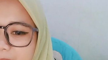 Bokep Jilbab – Kembali Berulah Jeslyn Mode Jilbab Nakal ID 2257227 Papaya