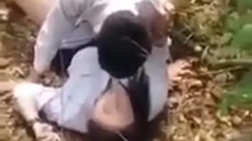 Bokep Indo Ngintip Pelajar  Ngewe Di Kebun