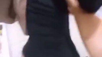 Bokep Indo Cewe Jilbab Di Doggy Di Konter HP